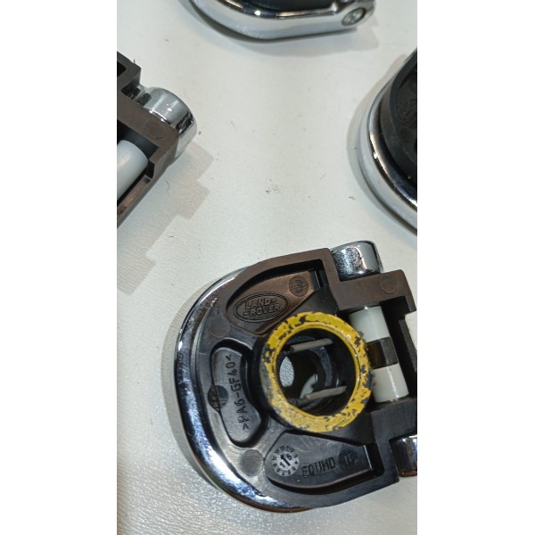 Jogo Gancho Alça Assoalho Porta Malas Discovery Sport