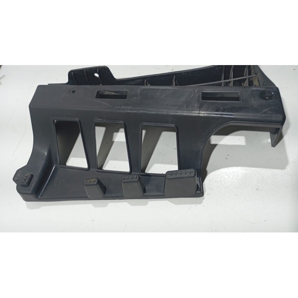 Guia Parachoque Traseiro L.e Hyundai Azera 12 A 17