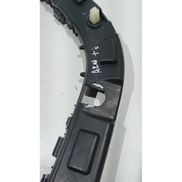 Suporte Guia Parachoque Traseiro L.e Hyundai Azera 12 A 17