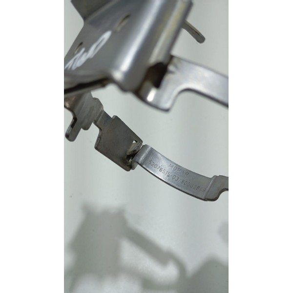 Suporte Da Bomba D' Água Auxiliar Elétrica Jeep Commander