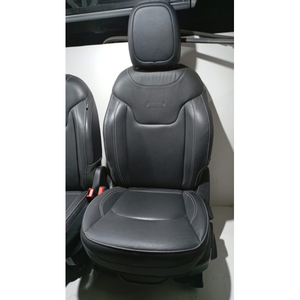 Jogo De Banco Couro Original Jeep Renegade 16 A 24