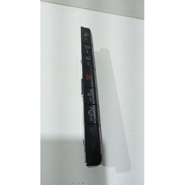 Botão Alerta Tração E Funções Jeep Commander 22 A 25 - 1