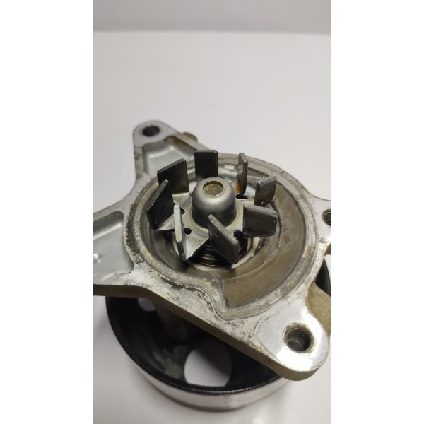 Bomba De Água Nissan Sentra 2.0 Renault Fluence 2.0