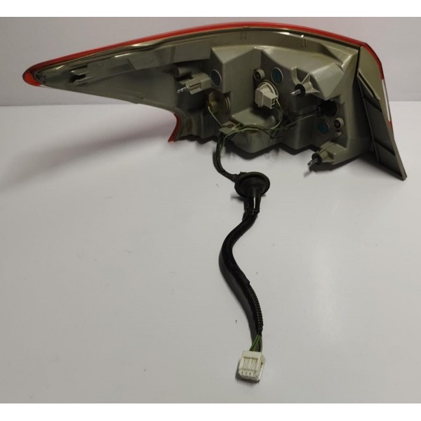 Lanterna Lado Direito Led Nissan Sentra Original 14 A 16