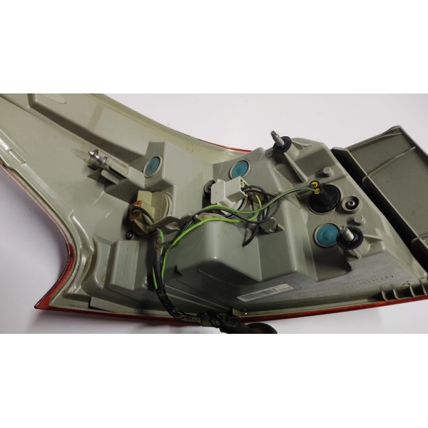 Lanterna Lado Direito Led Nissan Sentra Original 14 A 16