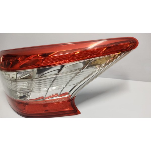 Lanterna Lado Direito Led Nissan Sentra Original 14 A 16