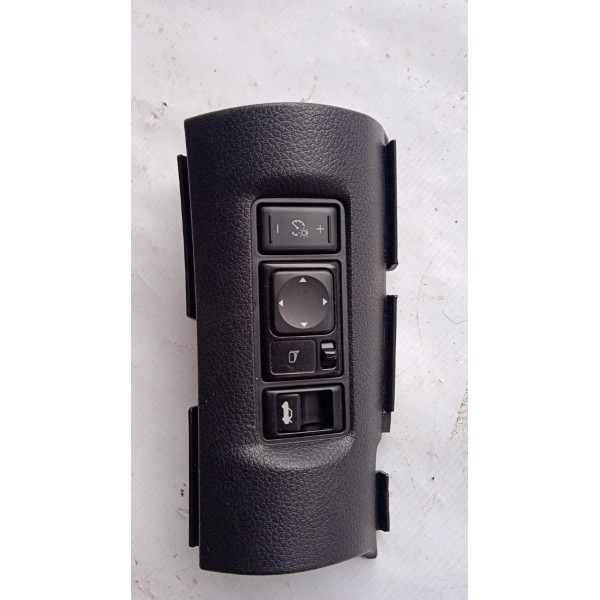 Moldura Comando Retrovisor Botão Porta Malas Nissan Sentra