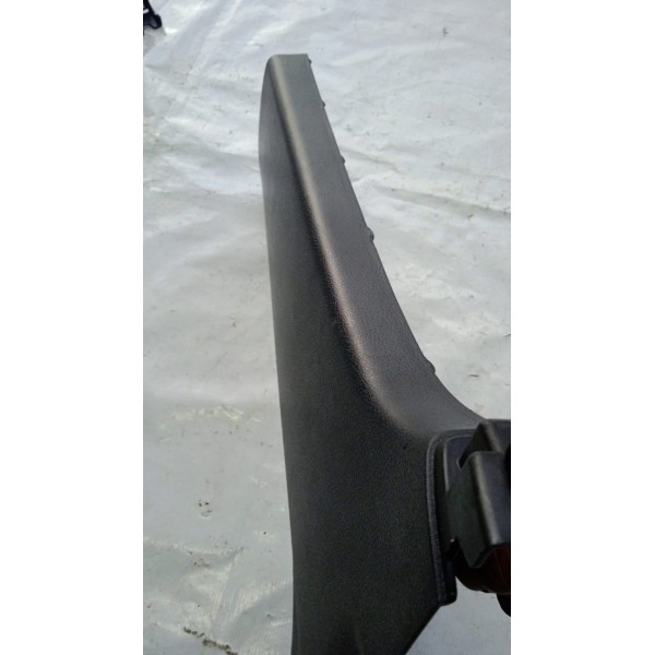 Acabamento Coluna Cinto D.d Nissan Sentra 14 A 16 1