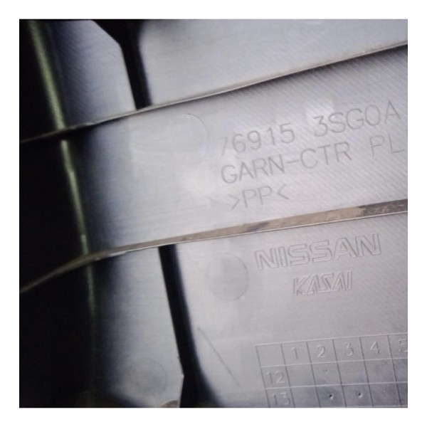 Acabamento Coluna Cinto D.d Nissan Sentra 14 A 16 1