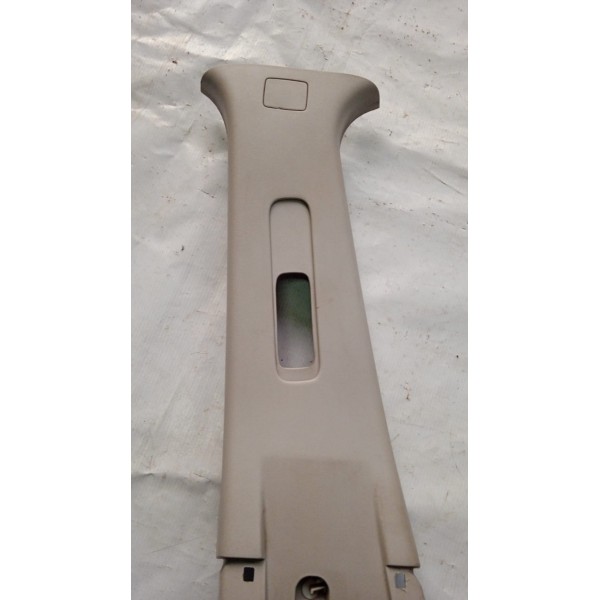 Acabamento Coluna Cinto L.e Nissan Sentra 14 A 16