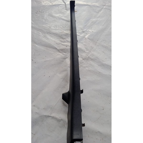 Acabamento Coluna Lateral T.e Nissan Sentra 14 A 16