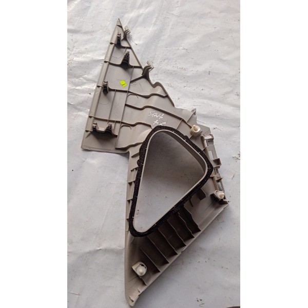 Acabamento Coluna Traseira Nissan Sentra 14 A 16