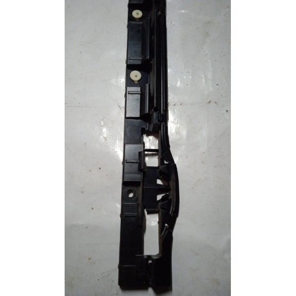 Guia Suporte Lateral Spoiler L.d Bmw 535 Gt Sport 08 A 13  Preto