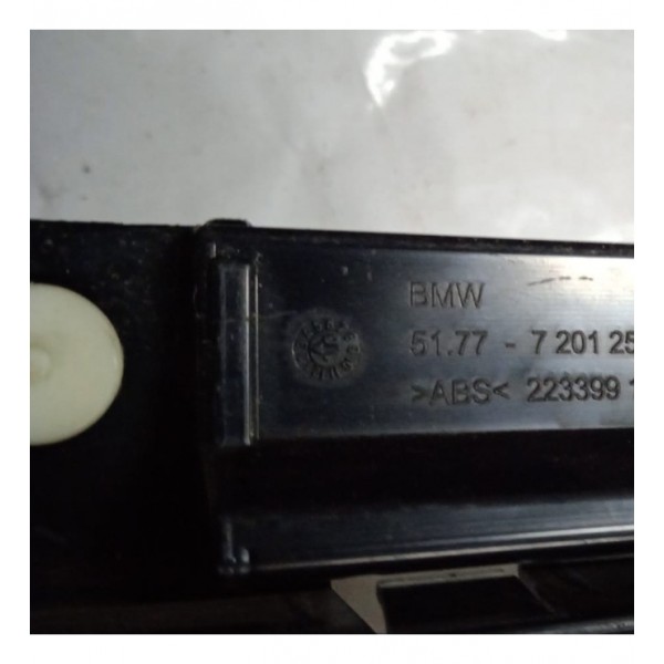 Guia Suporte Lateral Spoiler L.d Bmw 535 Gt Sport 08 A 13  Preto