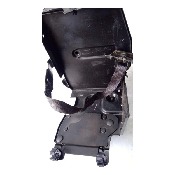 Caixa Bateria Fiat Strada Freedom 1.3 20 A 23